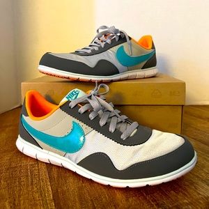 Nike Womens Victoria NM 525322 Dark Gray, Gray, Turquoise, Orange Size 9